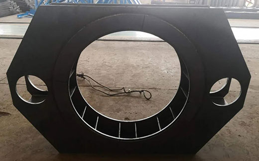 918博天堂机器人焊接工作站焊接大型工件